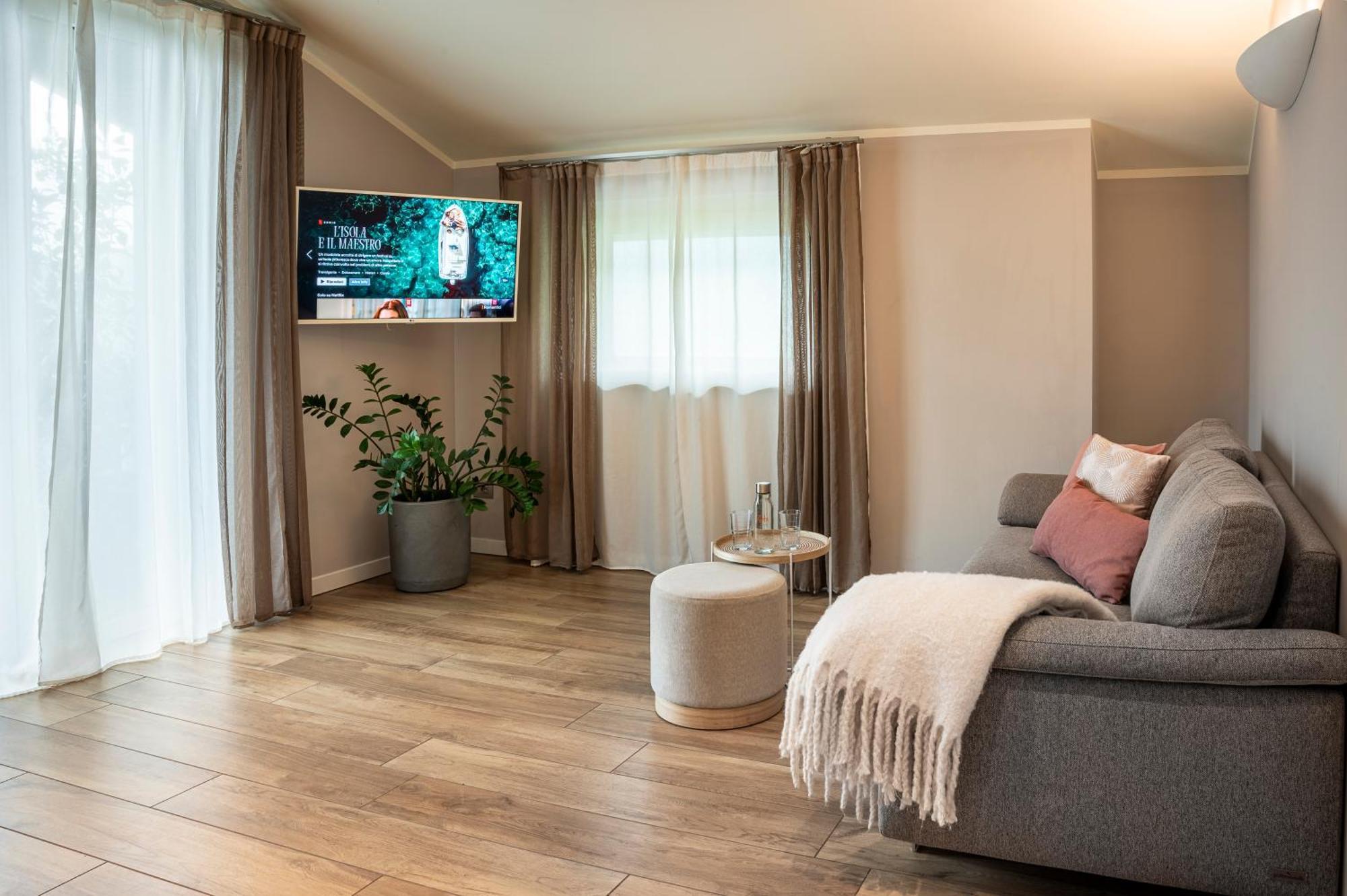 רוטה ד'אימגנה Rota Apartments חדר תמונה
